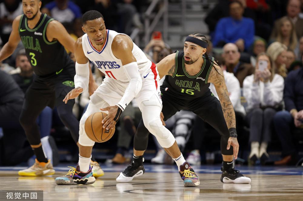 于大家对他 于大家对他